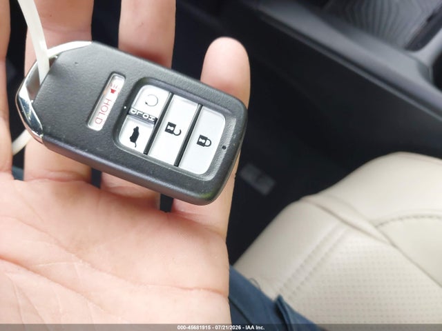 Продажа на аукционе авто 2019 Honda Cr-v Touring, vin: 2HKRW1H92KH502030, номер лота: 45681915
