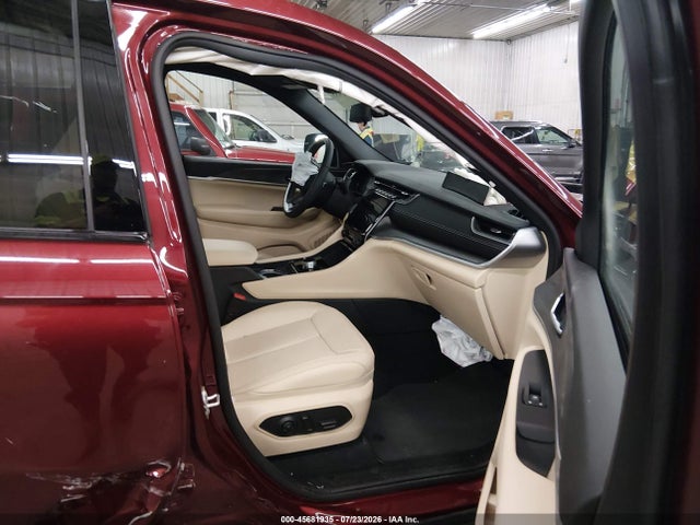 Продажа на аукционе авто 2024 Jeep Grand Cherokee L Limited 4x4, vin: 1C4RJKBG0R8572212, номер лота: 45681935
