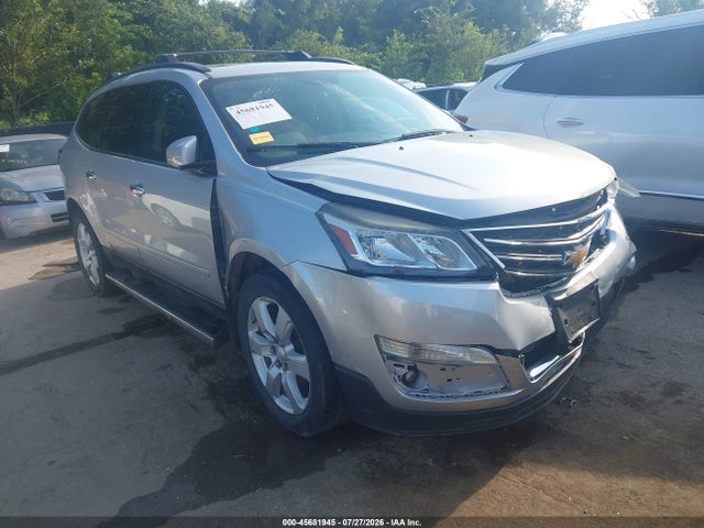 2017 Chevrolet Traverse Lt მანქანა იყიდება აუქციონზე, vin: 1GNKRGKD7HJ235600, აუქციონის ნომერი: 45681945