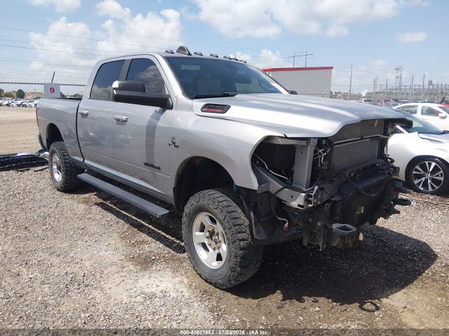 45681953 :رقم المزاد ، 3C6UR5DL8MG580339 vin ، 2021 Ram 2500 Big Horn  4x4 6'4 Box مزاد بيع