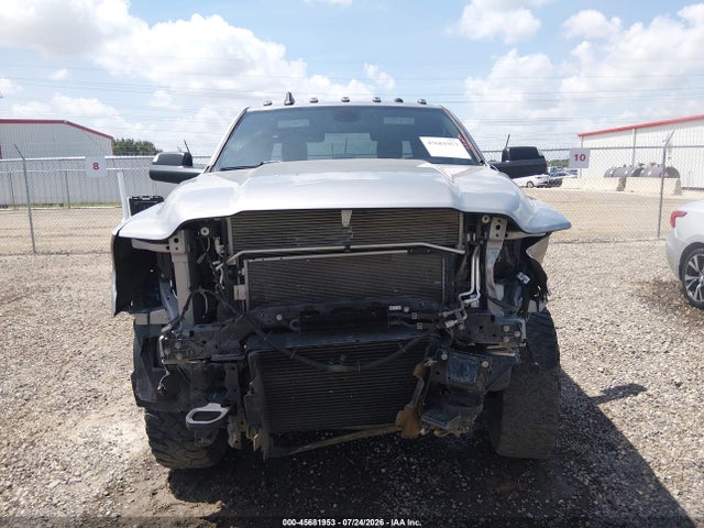 45681953 :رقم المزاد ، 3C6UR5DL8MG580339 vin ، 2021 Ram 2500 Big Horn  4x4 6'4 Box مزاد بيع