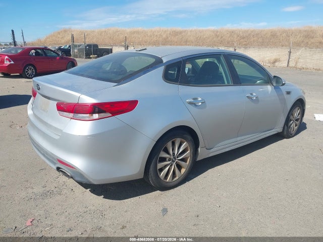 KIA Optima Lx 2016 5XXGT4L37GG005157 Image 4