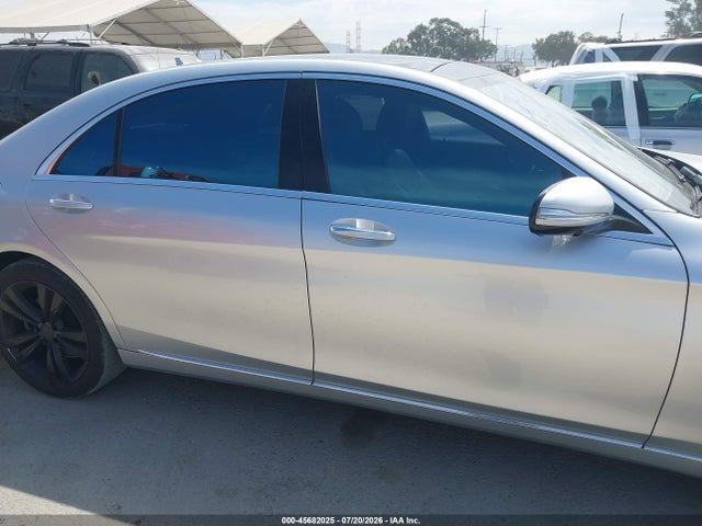 Mercedes-Benz S 550 2014 WDDUG8CB5EA055933 Image 13