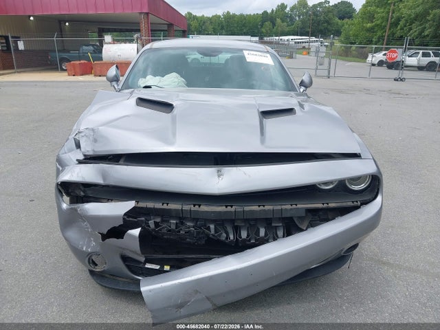 2016 Dodge Challenger Sxt მანქანა იყიდება აუქციონზე, vin: 2C3CDZAG3GH300109, აუქციონის ნომერი: 45682040