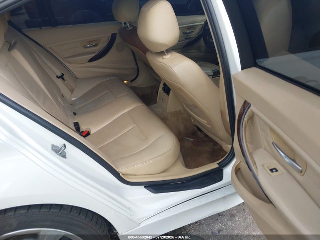 Продажа на аукционе авто 2015 Bmw 328i, vin: WBA3A5G57FNS83403, номер лота: 45682042
