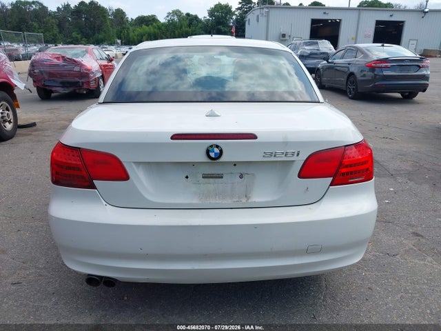Продаж на аукціоні авто 2011 Bmw 328i, vin: WBADW7C58BE544670, номер лоту: 45682070