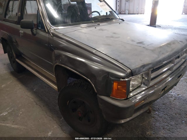 45682083 :رقم المزاد ، JT3RN63W8J0197744 vin ، 1988 Toyota 4runner Rn60 مزاد بيع