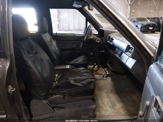 45682083 :رقم المزاد ، JT3RN63W8J0197744 vin ، 1988 Toyota 4runner Rn60 مزاد بيع