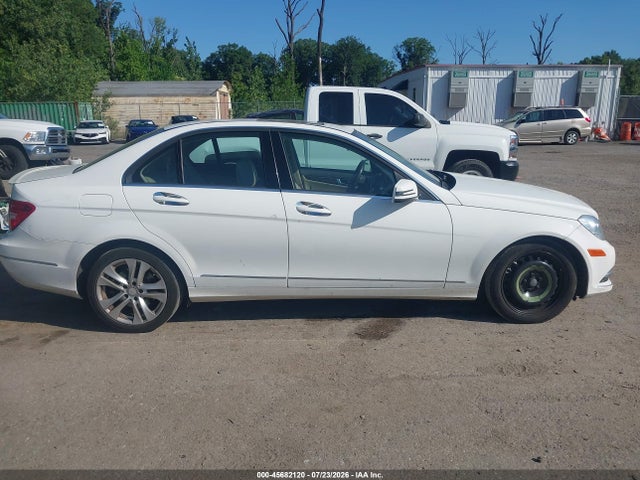 45682120 :رقم المزاد ، WDDGF8AB8DR290460 vin ، 2013 Mercedes-benz C 300 Luxury 4matic مزاد بيع