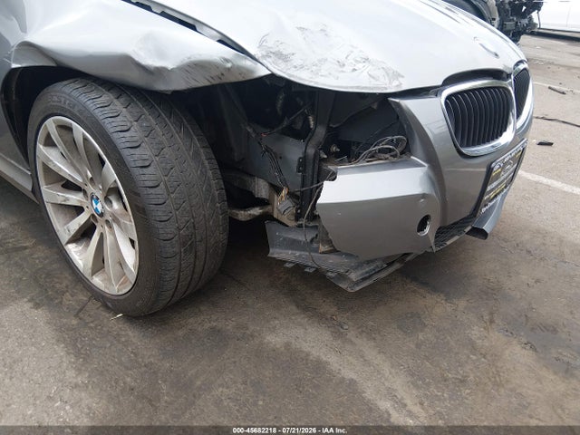 45682218 :رقم المزاد ، WBAPH7C51BE679495 vin ، 2011 Bmw 328i مزاد بيع