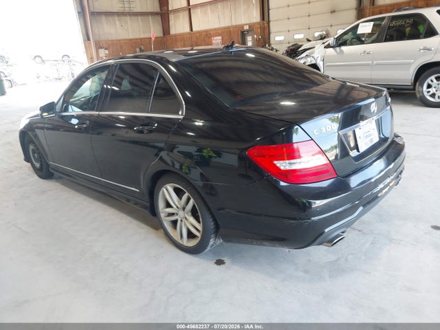 Aukcja sprzedaży 2012 Mercedes-benz C 300 Sport 4matic, vin: WDDGF8BB8CA616687, numer aukcji: 45682237
