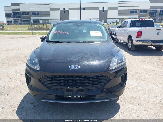 2022 Ford Escape S მანქანა იყიდება აუქციონზე, vin: 1FMCU0F62NUB21542, აუქციონის ნომერი: 45682246