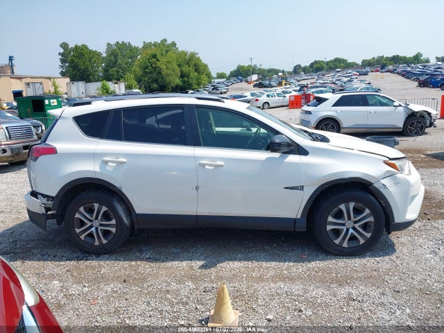 Aukcja sprzedaży 2017 Toyota Rav4 Le, vin: JTMZFREV7HJ709349, numer aukcji: 45682261