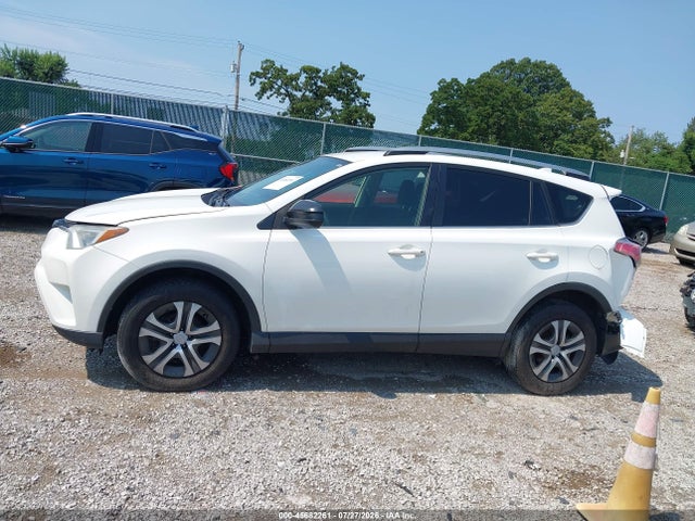 Aukcja sprzedaży 2017 Toyota Rav4 Le, vin: JTMZFREV7HJ709349, numer aukcji: 45682261