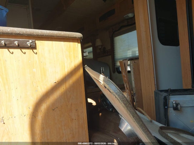 2010 Keystone Rv Laredo მანქანა იყიდება აუქციონზე, vin: 4YDF31826AE600438, აუქციონის ნომერი: 45682272