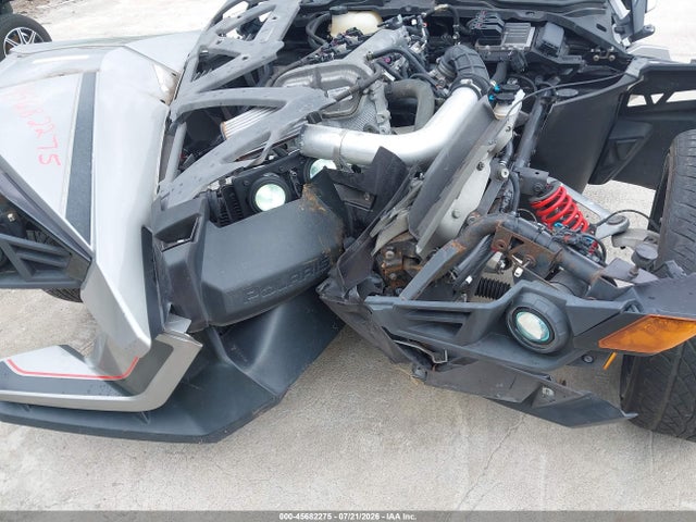 Polaris Slingshot 2017 57XAARFA5H8123948 Image 6