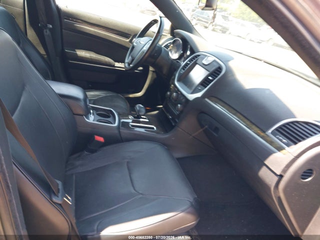 45682280 :رقم المزاد ، 2C3CCAEG5EH301807 vin ، 2014 Chrysler 300c مزاد بيع