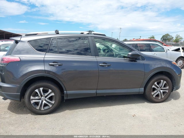 Toyota RAV4 LE 2016 JTMZFREV8GJ077850 Image 15