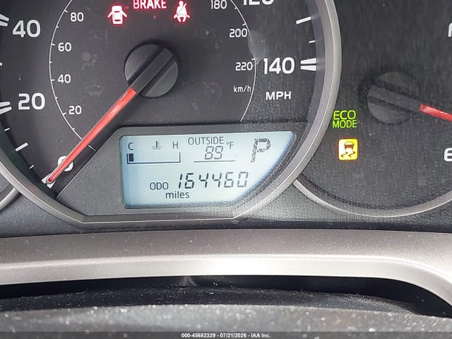Toyota RAV4 LE 2016 JTMZFREV8GJ077850 Image 17