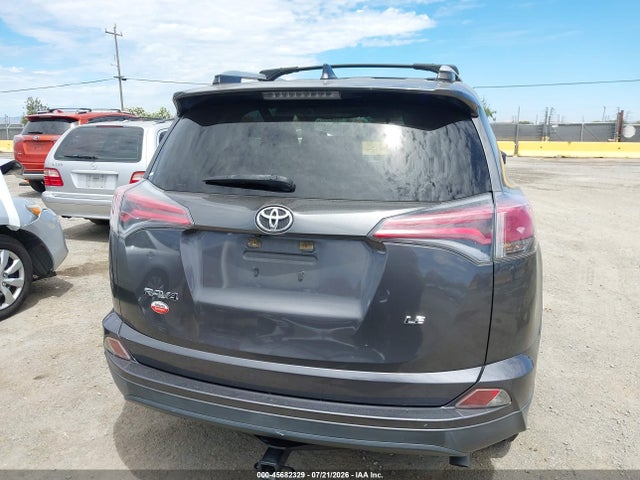 Toyota RAV4 LE 2016 JTMZFREV8GJ077850 Image 18