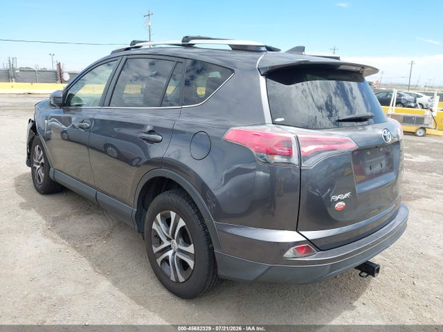 Toyota RAV4 LE 2016 JTMZFREV8GJ077850 Image 3