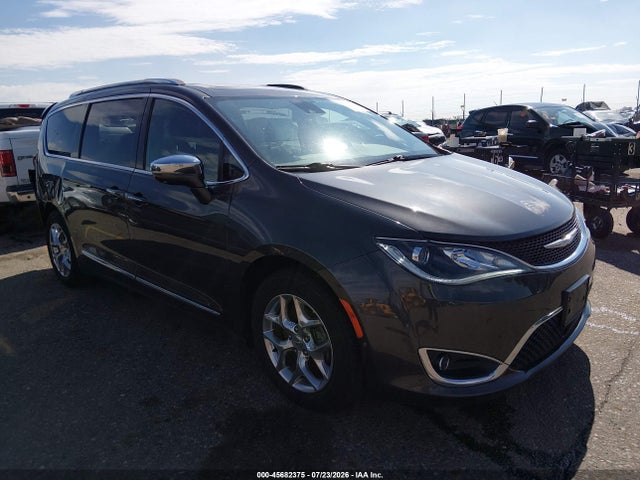2018 Chrysler Pacifica Limited მანქანა იყიდება აუქციონზე, vin: 2C4RC1GG3JR109079, აუქციონის ნომერი: 45682375