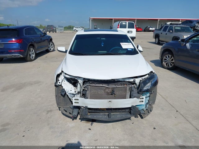 1G1ZD5ST1MF067685 Chevrolet Malibu Fwd Lt