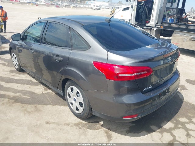 Продаж на аукціоні авто 2016 Ford Focus S, vin: 1FADP3E25GL275953, номер лоту: 45682432