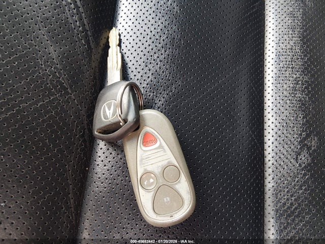 45682442 :رقم المزاد ، 19UUA65515A040225 vin ، 2005 Acura Tl مزاد بيع