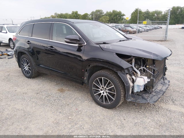 2017 Toyota Highlander Se მანქანა იყიდება აუქციონზე, vin: 5TDJZRFH4HS407372, აუქციონის ნომერი: 45682472