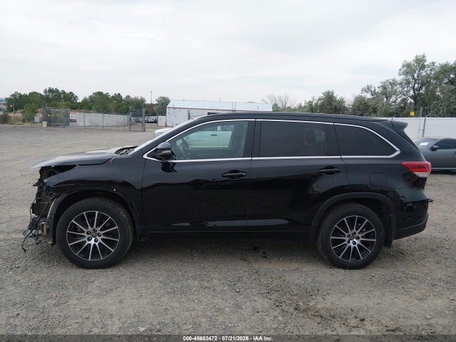 2017 Toyota Highlander Se მანქანა იყიდება აუქციონზე, vin: 5TDJZRFH4HS407372, აუქციონის ნომერი: 45682472