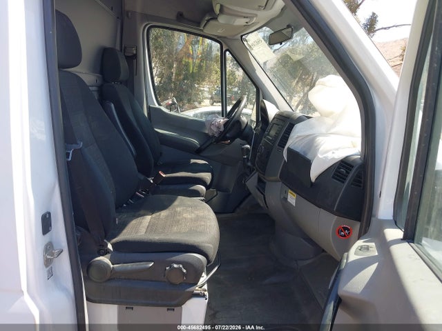 45682495 :رقم المزاد ، WD3PE8CD7JP618125 vin ، 2018 Mercedes-benz Sprinter 2500 High Roof V6 مزاد بيع