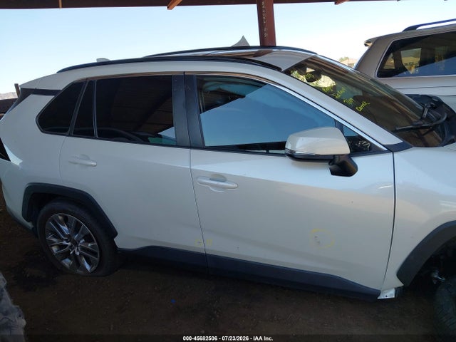 2T3C1RFV9NW191504 Toyota Rav4 Xle Premium