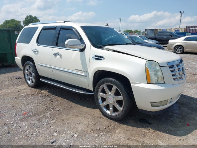 2007 Cadillac Escalade მანქანა იყიდება აუქციონზე, vin: 1GYFK63847R141095, აუქციონის ნომერი: 45682522