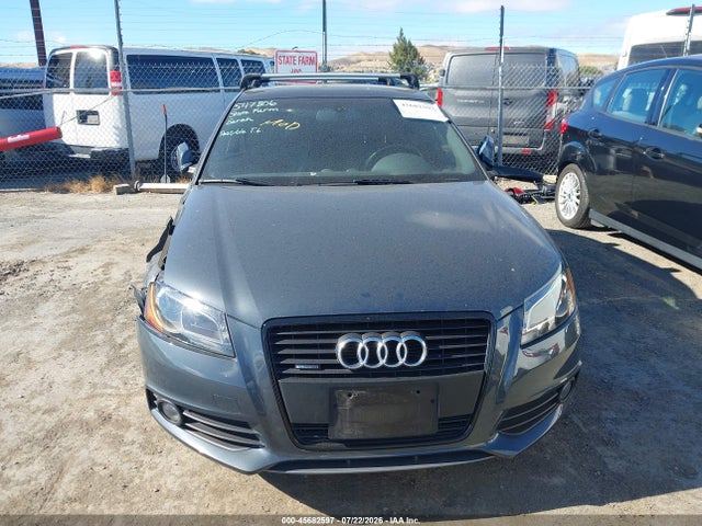 2013 Audi A3 2.0t Premium მანქანა იყიდება აუქციონზე, vin: WAUMFAFM9DA026304, აუქციონის ნომერი: 45682597