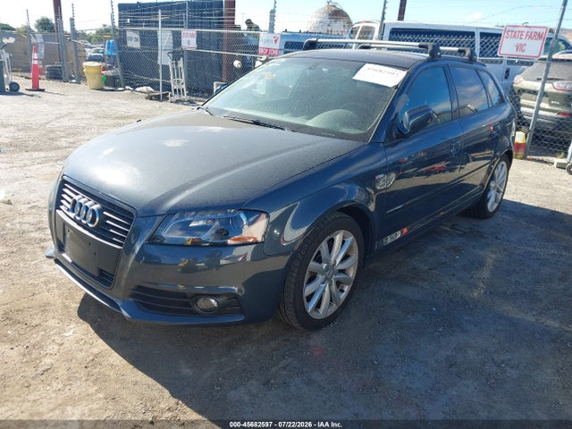 2013 Audi A3 2.0t Premium მანქანა იყიდება აუქციონზე, vin: WAUMFAFM9DA026304, აუქციონის ნომერი: 45682597