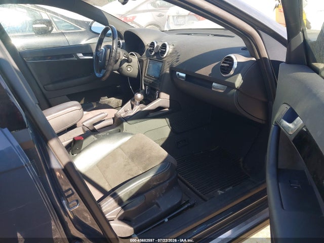 2013 Audi A3 2.0t Premium მანქანა იყიდება აუქციონზე, vin: WAUMFAFM9DA026304, აუქციონის ნომერი: 45682597