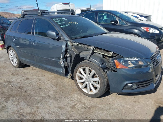 2013 Audi A3 2.0t Premium მანქანა იყიდება აუქციონზე, vin: WAUMFAFM9DA026304, აუქციონის ნომერი: 45682597