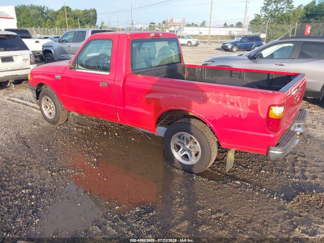 45682609 :رقم المزاد ، 4F4YR12UX1TM17308 vin ، 2001 Mazda B3000 Ds/se مزاد بيع