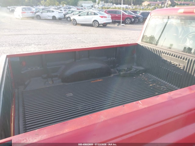 45682609 :رقم المزاد ، 4F4YR12UX1TM17308 vin ، 2001 Mazda B3000 Ds/se مزاد بيع