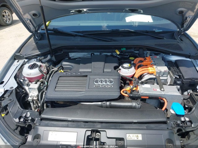 45682667 :رقم المزاد ، WAUUPBFF6GA111139 vin ، 2016 Audi A3 E-tron 1.4t Premium مزاد بيع