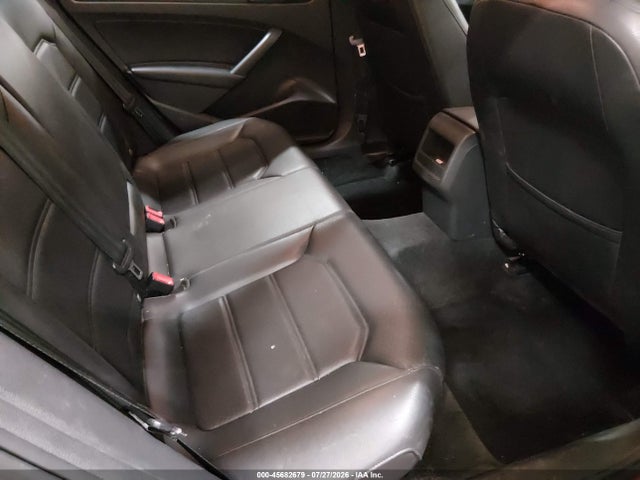 Продажа на аукционе авто 2015 Volkswagen Passat 1.8t Limited Edition, vin: 1VWAT7A3XFC078268, номер лота: 45682679