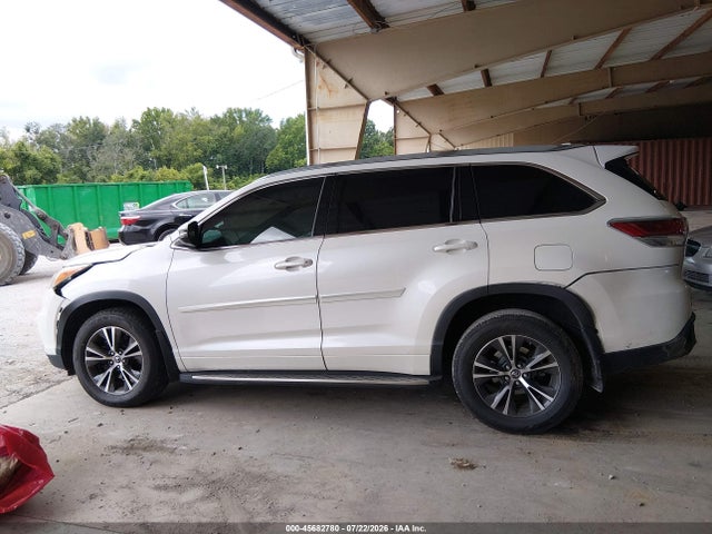45682780 :رقم المزاد ، 5TDKKRFH9GS168456 vin ، 2016 Toyota Highlander Xle V6 مزاد بيع