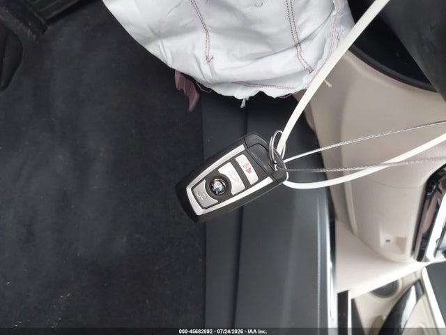 45682892 :رقم المزاد ، WBA8Z9C58JB219957 vin ، 2018 Bmw 330i Gran Turismo Xdrive مزاد بيع