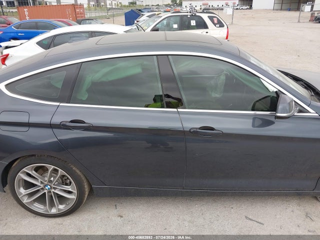 45682892 :رقم المزاد ، WBA8Z9C58JB219957 vin ، 2018 Bmw 330i Gran Turismo Xdrive مزاد بيع
