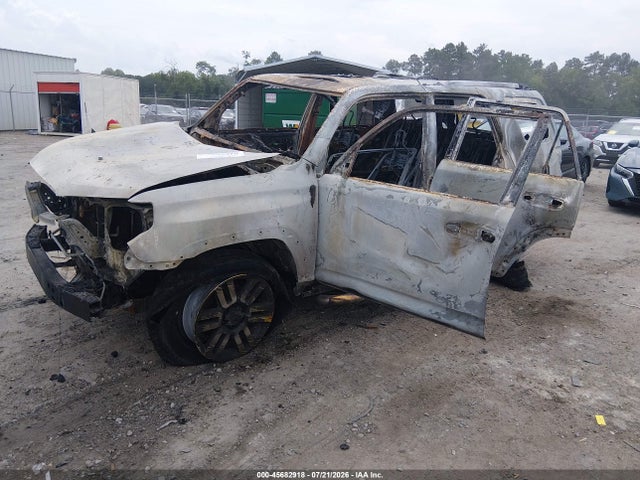 Toyota 4runner Limited 2017 JTEBU5JRXH5415747 Image 2