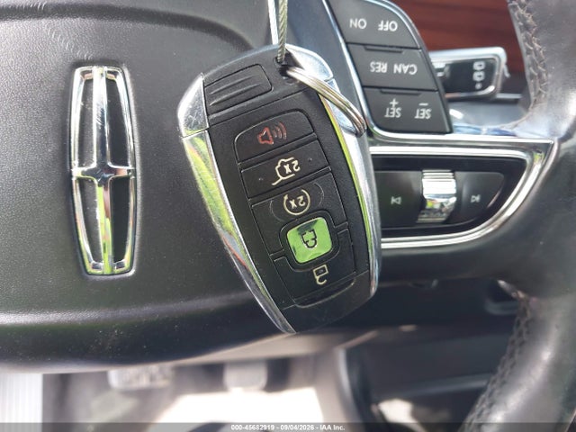 45682919 :رقم المزاد ، 5LMJJ2HT7KEL08065 vin ، 2019 Lincoln Navigator Select مزاد بيع