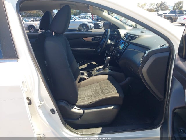 JN1BJ1CP3JW183741 Nissan Rogue Sport S
