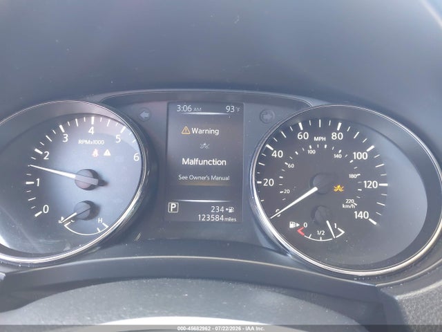 JN1BJ1CP3JW183741 Nissan Rogue Sport S