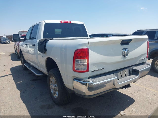 45682982 :رقم المزاد ، 3C6UR5DJ1RG354861 vin ، 2024 Ram 2500 Big Horn  4x4 6'4 Box مزاد بيع